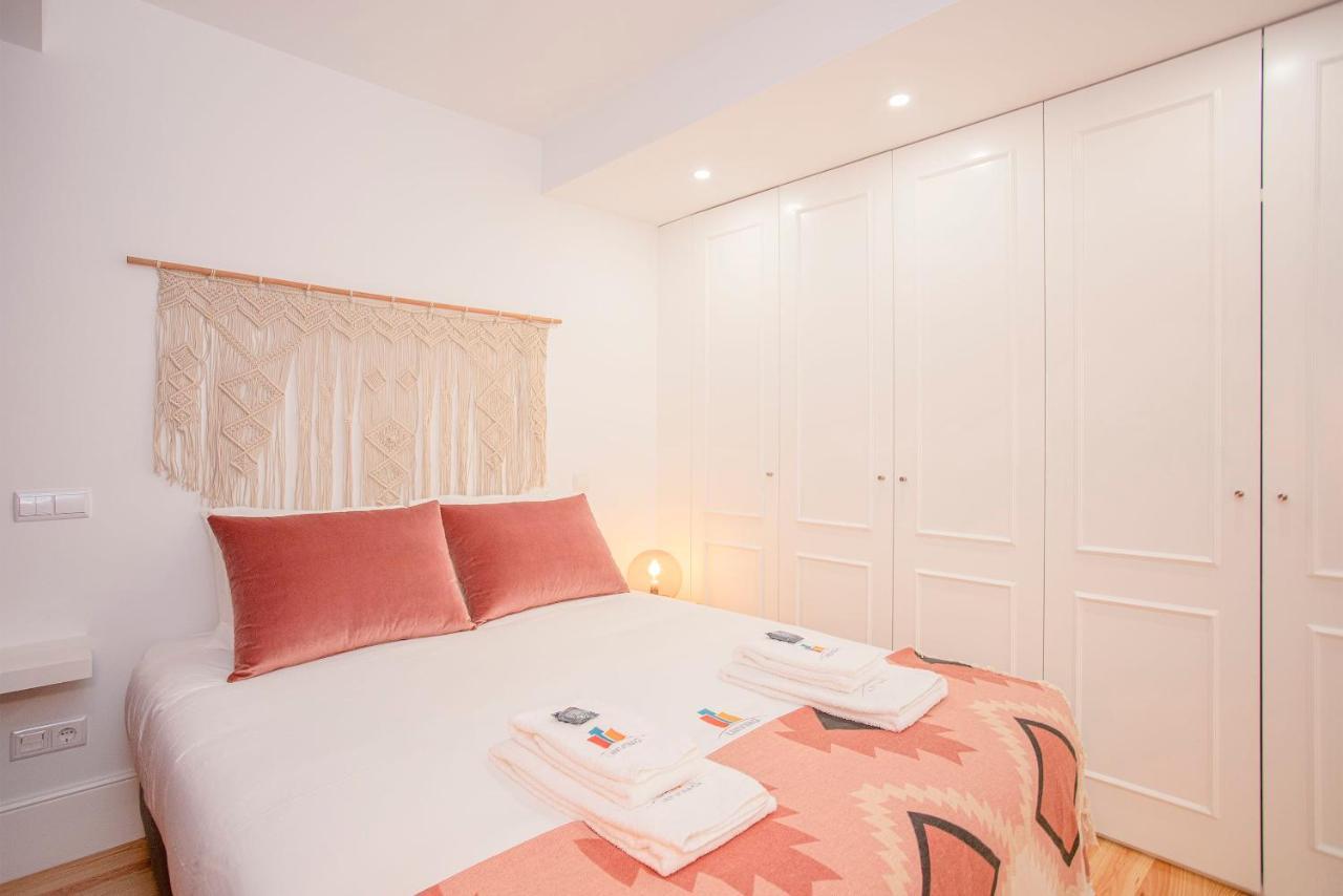 Liiiving In Porto - Flores Design Experience Apartments 외부 사진